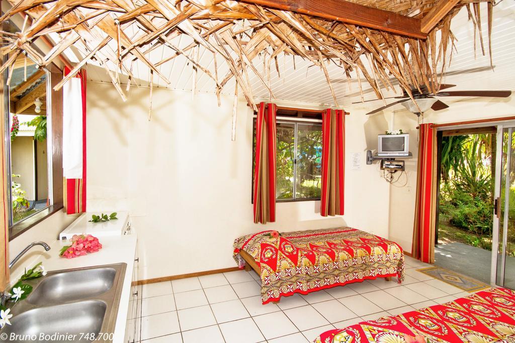 Pension Fare Maeva HUH Exterior foto